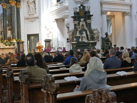 Diakonenweihe im Fuldaer Dom (Foto: Karl-Franz Thiede)